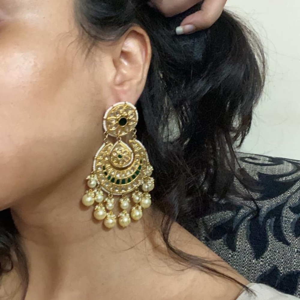 Earring - Picture 4 of 4